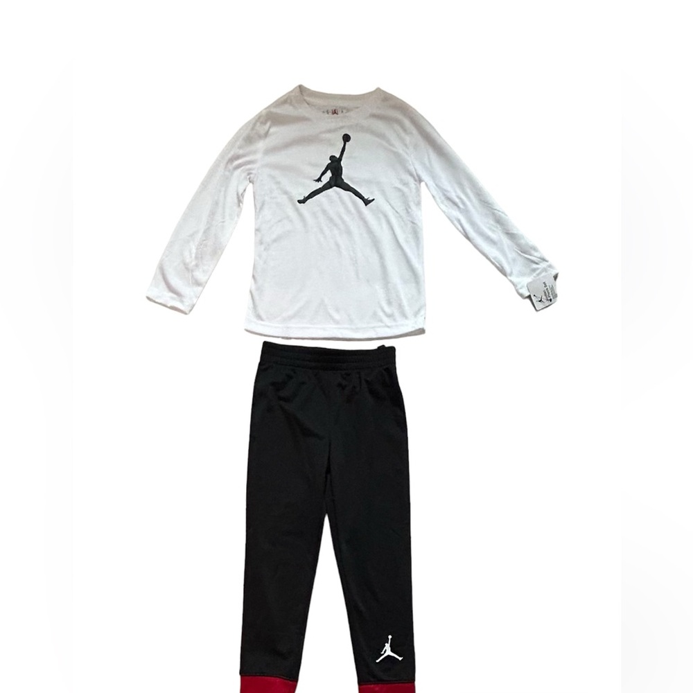 Jordan white and black 2-pc set boys $60
